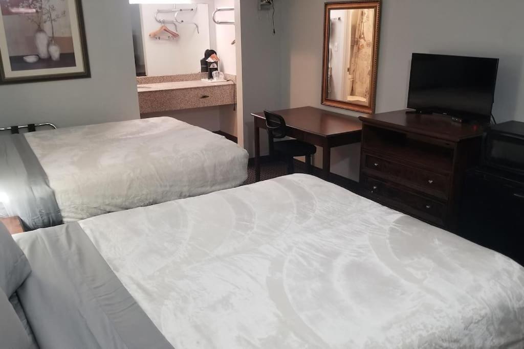 סטילווטר Hotel 2 Queen Beds Hotel Room 220 Booking מראה חיצוני תמונה
